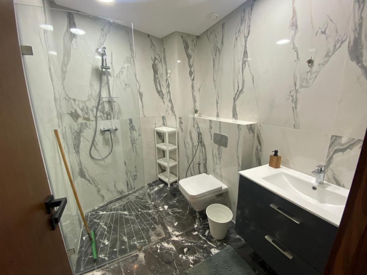 Lovely 1-Bedroom Rental Unit Near 2Mars/Habous Casablanca Buitenkant foto
